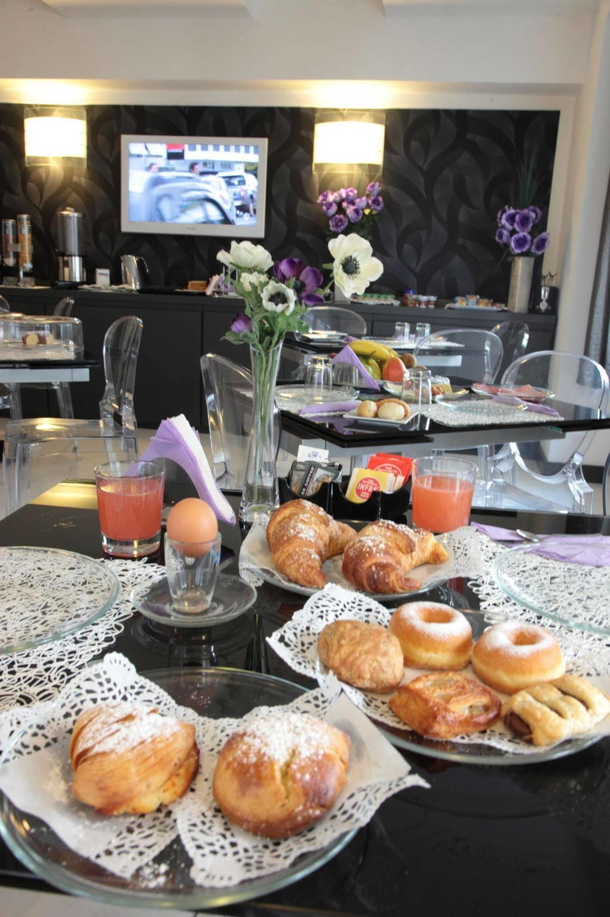 Hotel Golden Naples