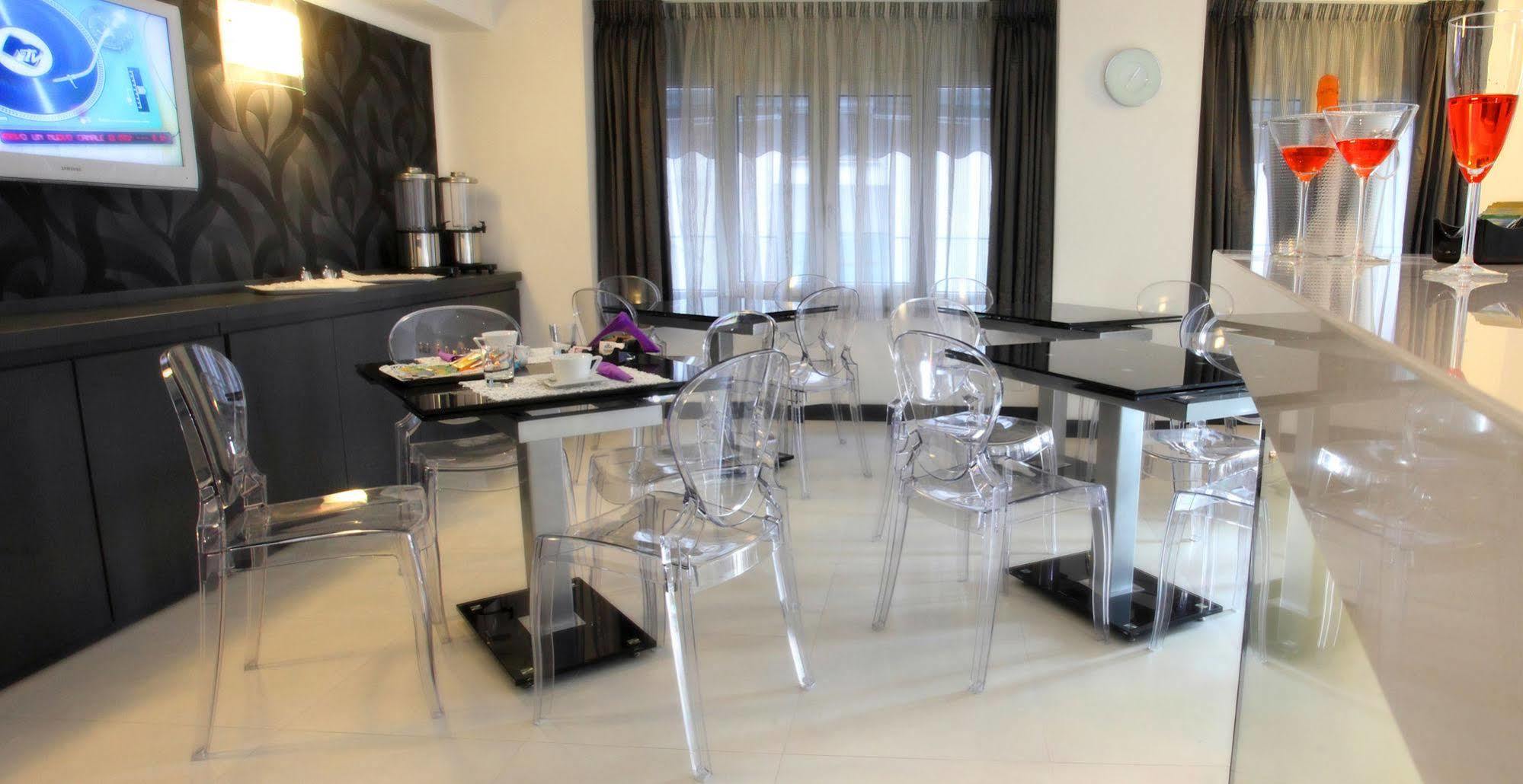 Hotel Golden 3*