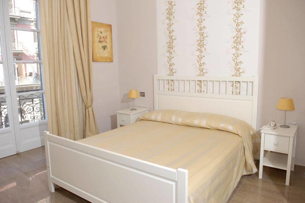 Bed & Breakfast Sanfelice Centro Storico Naples