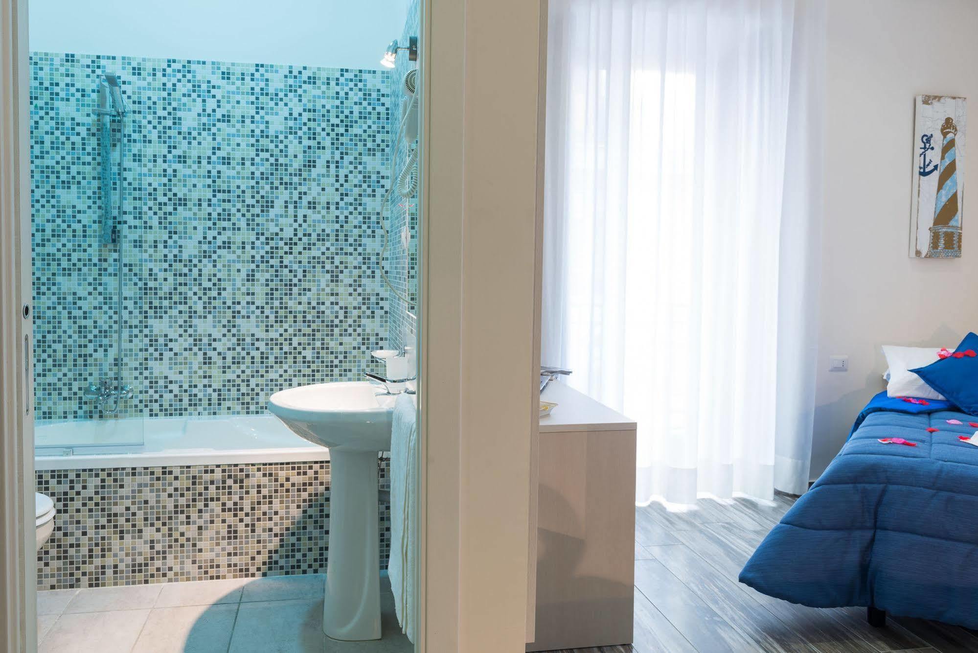 Napoli's Gold Guest house