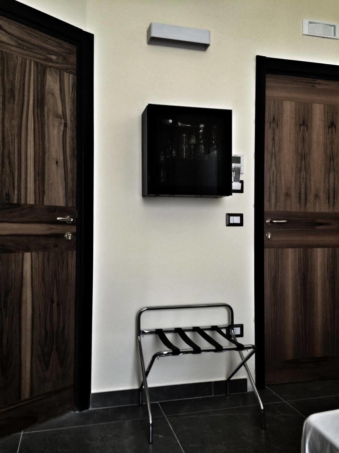 Hotel Art Resort Piazza Carita' 4*