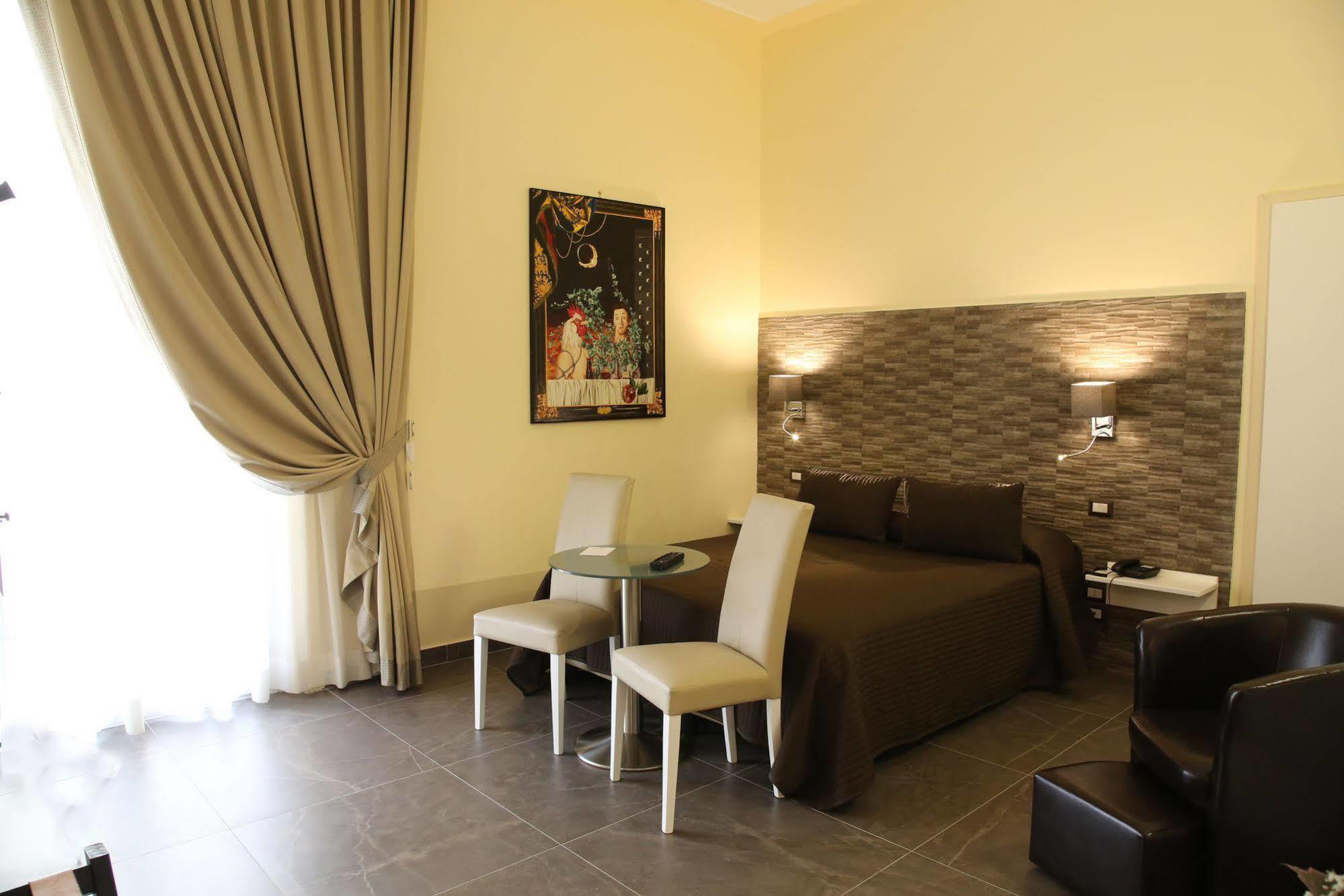 Art Resort Piazza Carita' Hotel