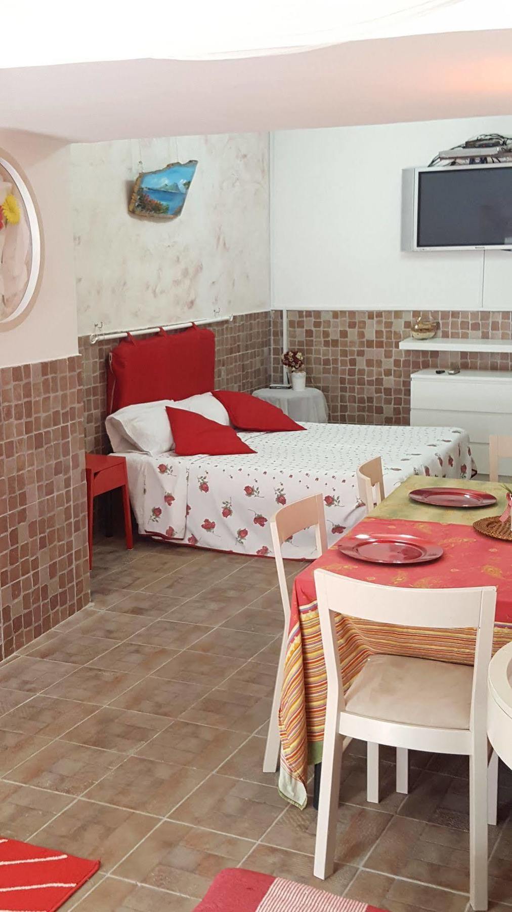 Bed & Breakfast I Giardini Di Capodimonte 2 *