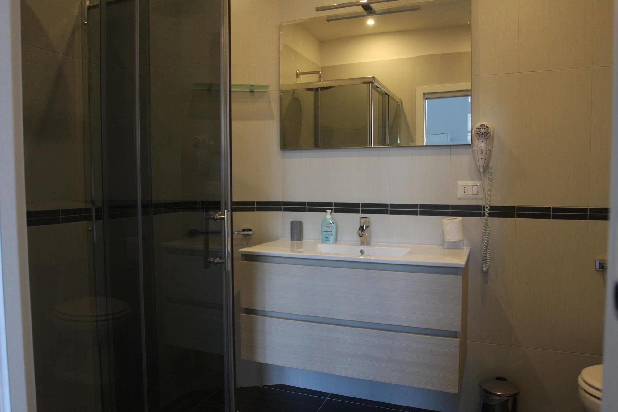 Bed & Breakfast Base Mergellina 3*