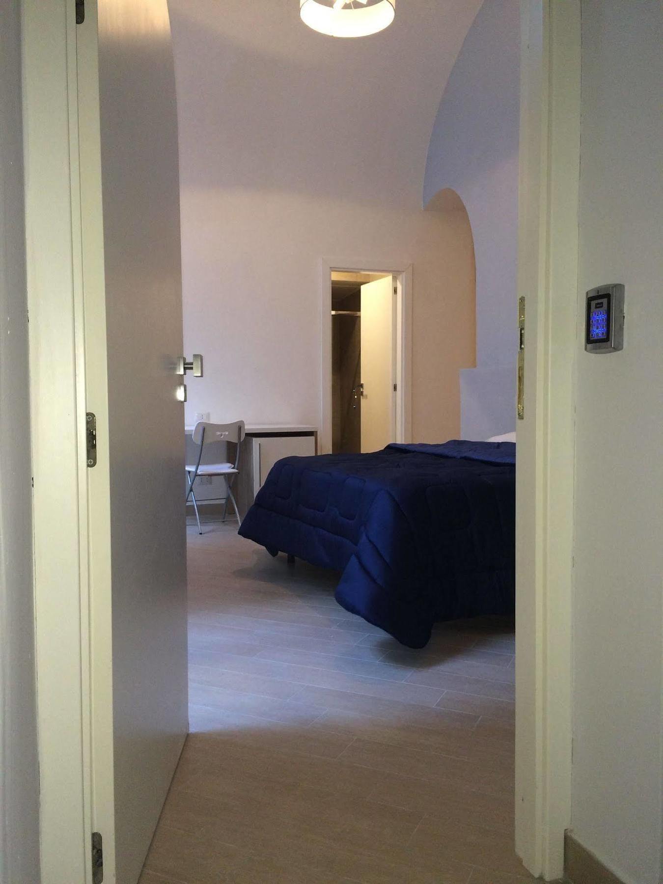 Bed & Breakfast Base Mergellina 3*