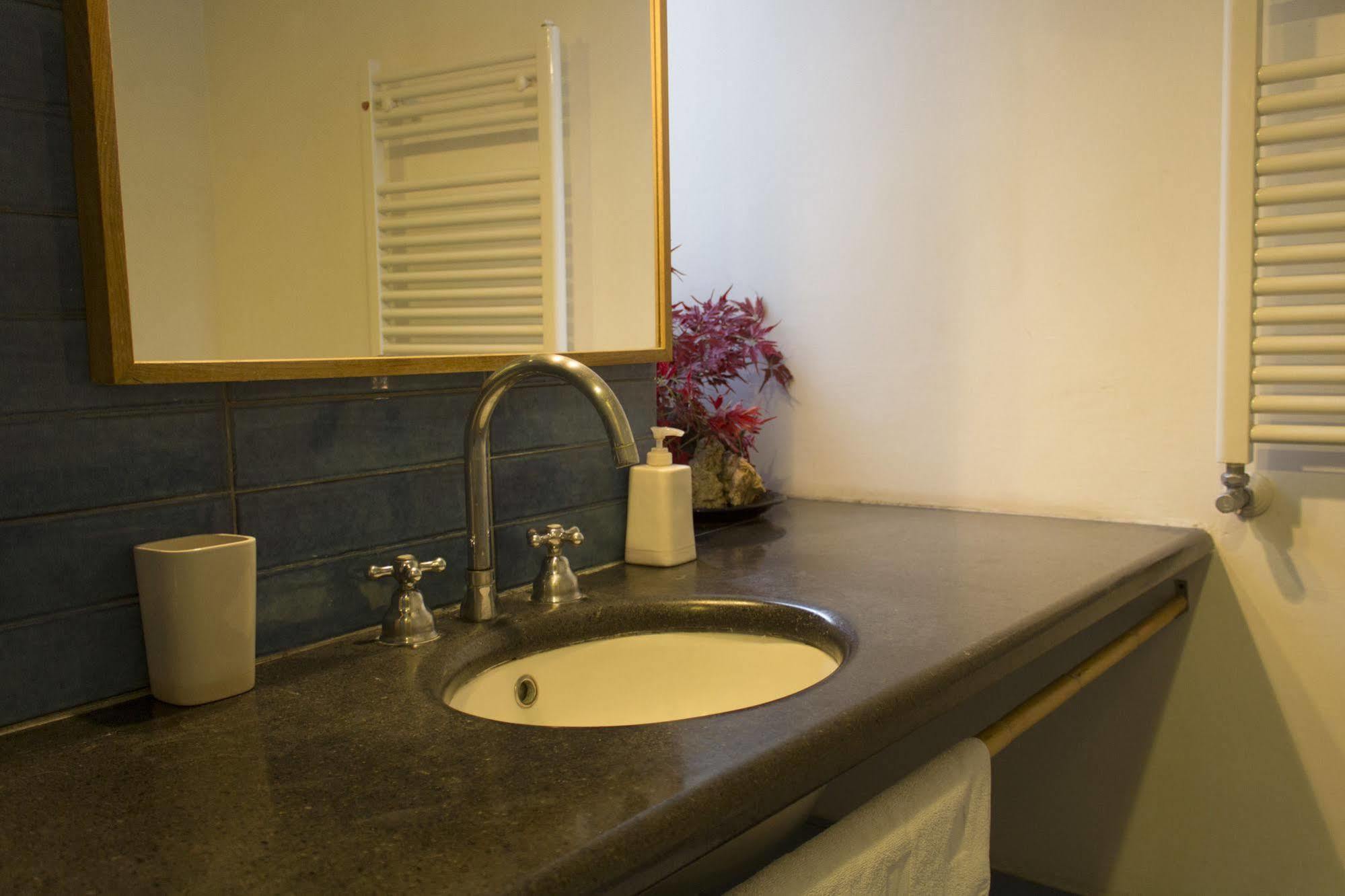 Bed & Breakfast Dimora Dei Giganti Naples