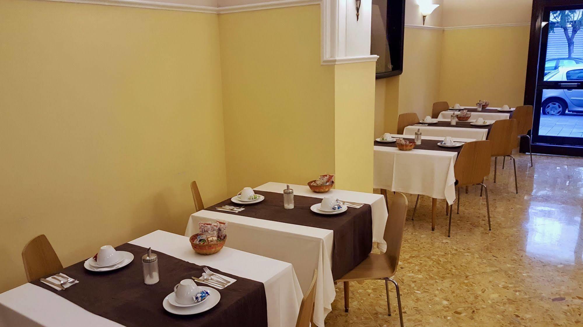 Fiorentina Hotel Naples
