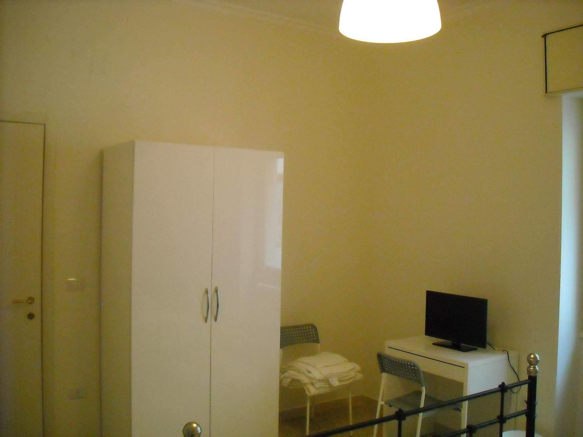 Domus Aurea Bed & Breakfast