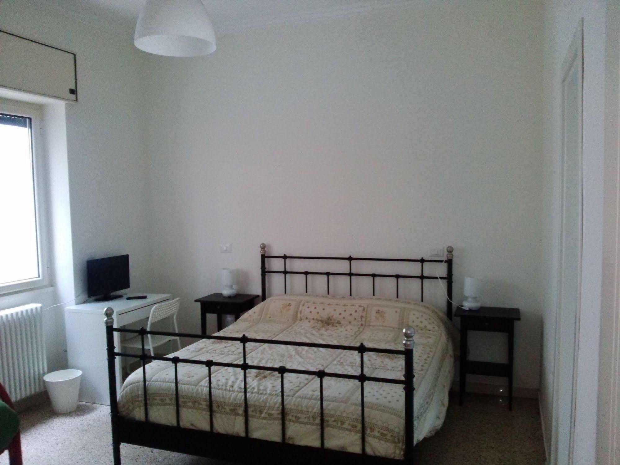 Bed & Breakfast Domus Aurea 3*