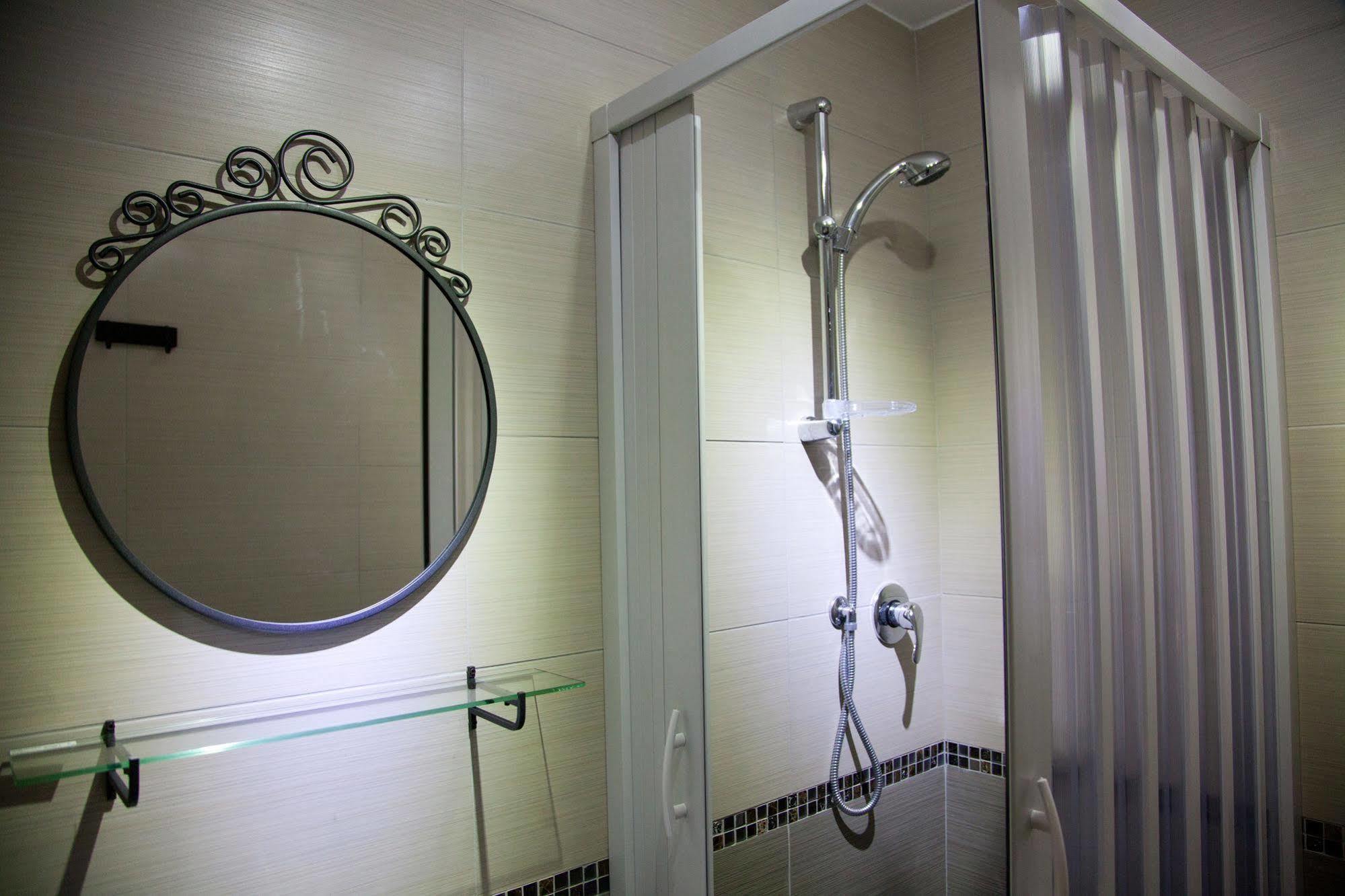 Domus Armenio 3* Naples