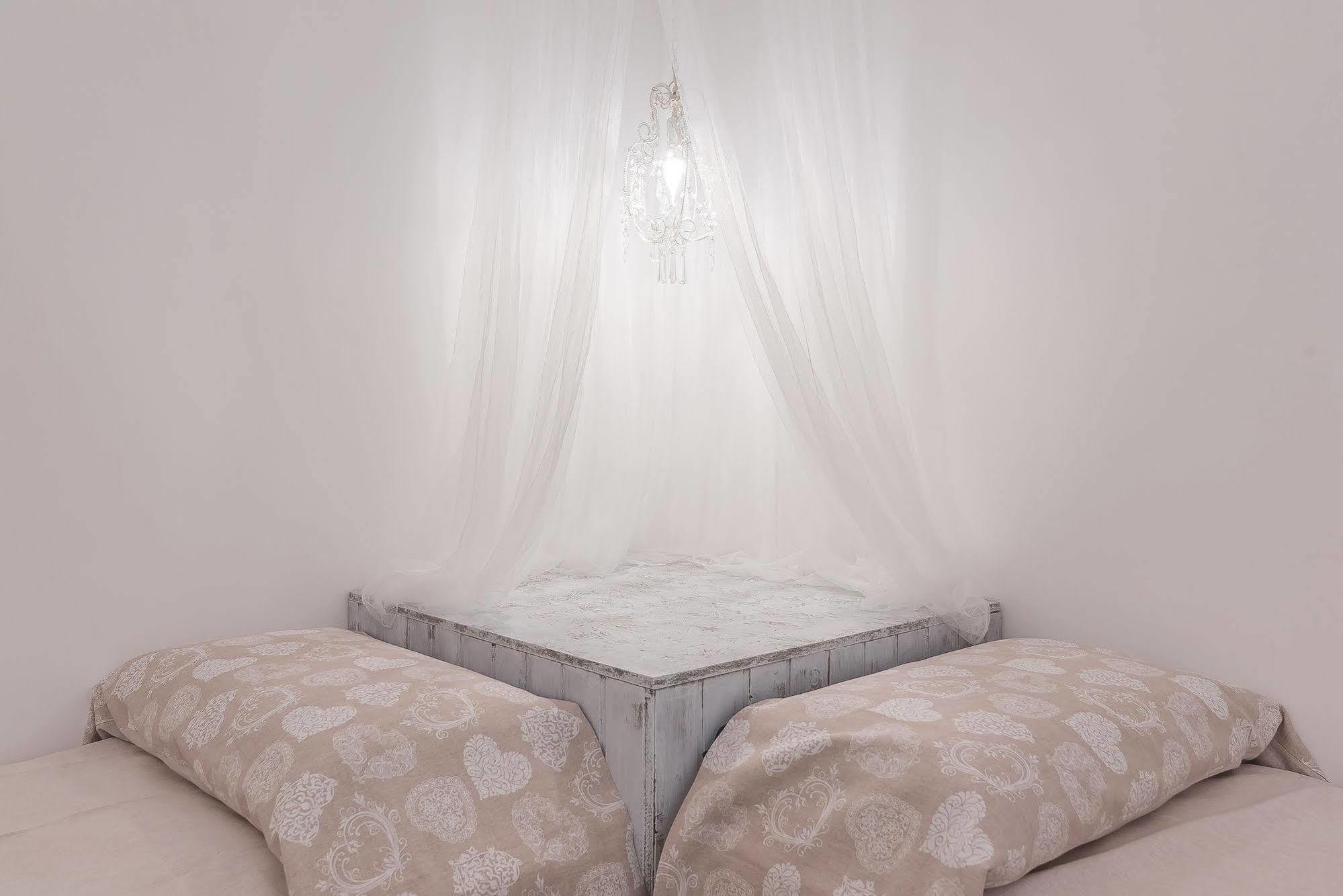 Le Villanelle 3*