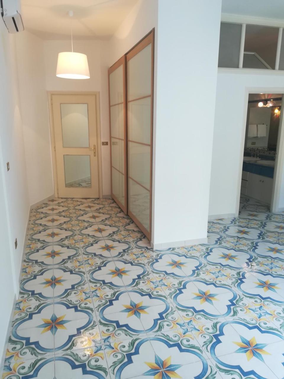 Suitenapolisantalucia Bed & Breakfast Naples