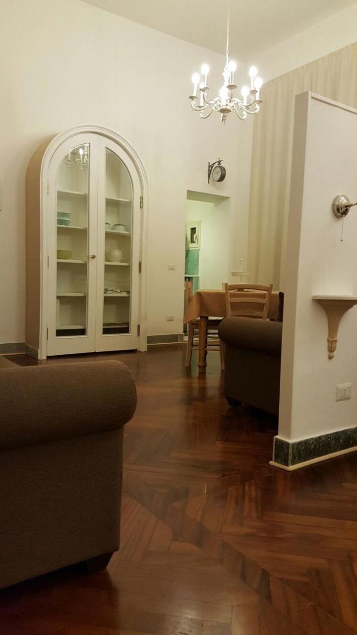 Metro Garibaldi - Loft Con Wifi E 4 Posti Letto Presso La Stazione Centrale Di Napoli Apartment *