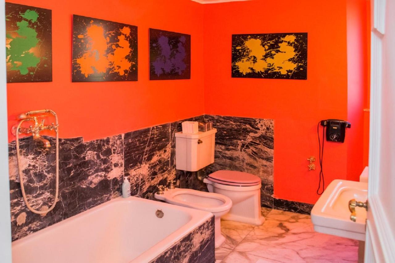 Apartment Mariolina Amato Art Gallery