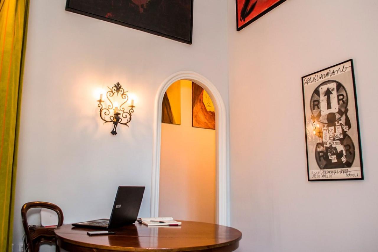 Apartment Mariolina Amato Art Gallery Naples