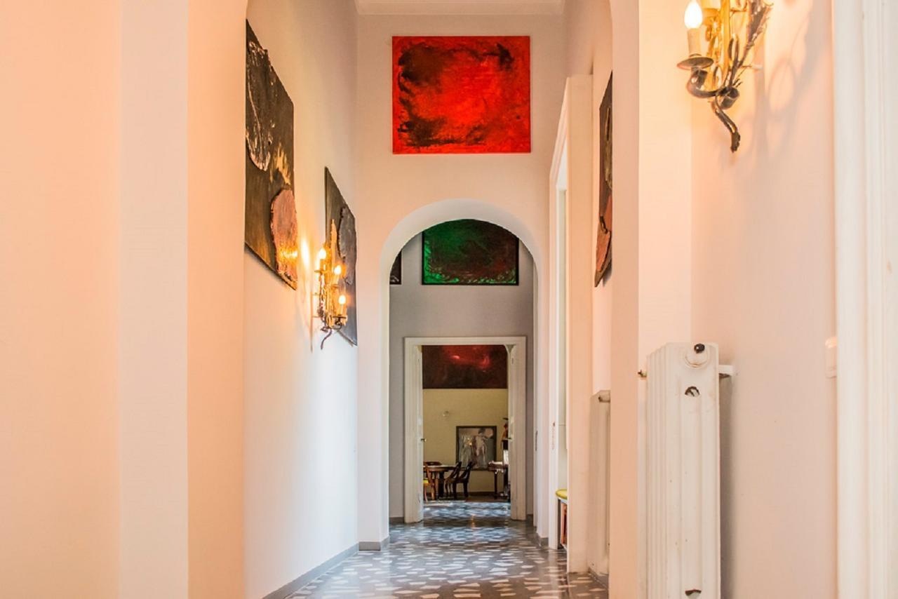 Mariolina Amato Art Gallery * Naples
