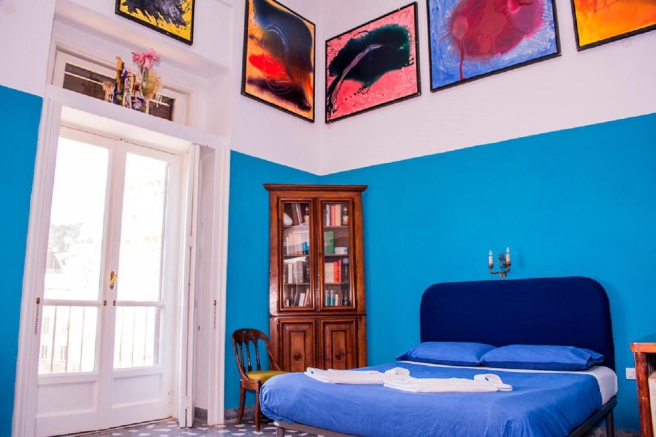 Mariolina Amato Art Gallery Apartment