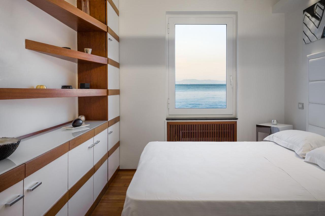 Lhp Posillipo * Naples