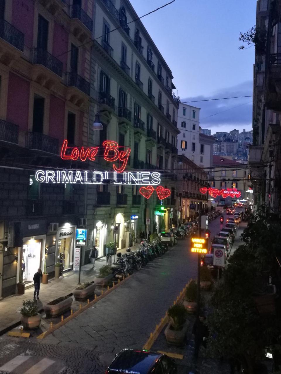 Bed Morelli 49 , Chiaia Naples