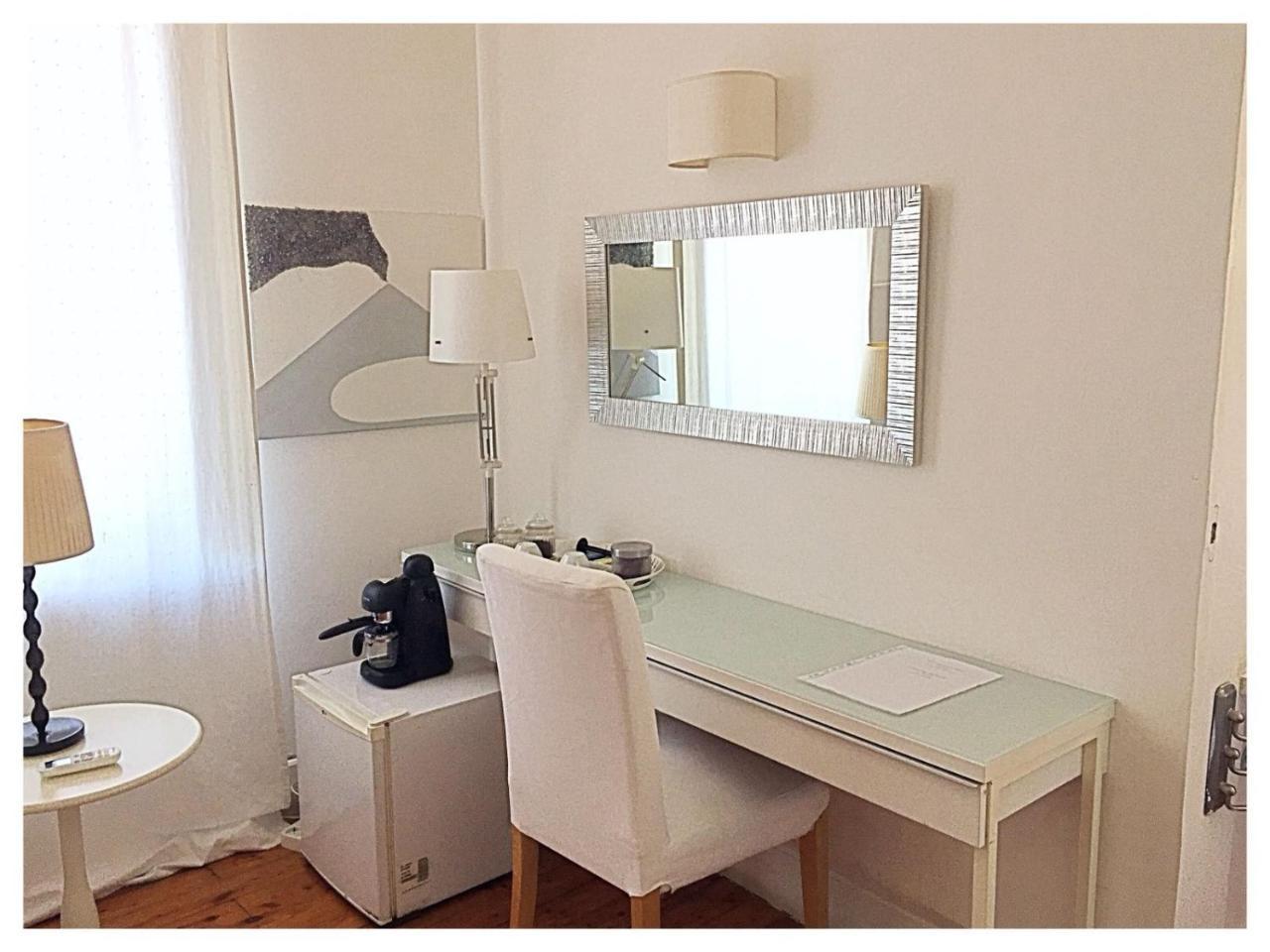 Relais Piazza Dei Martiri Bed & Breakfast