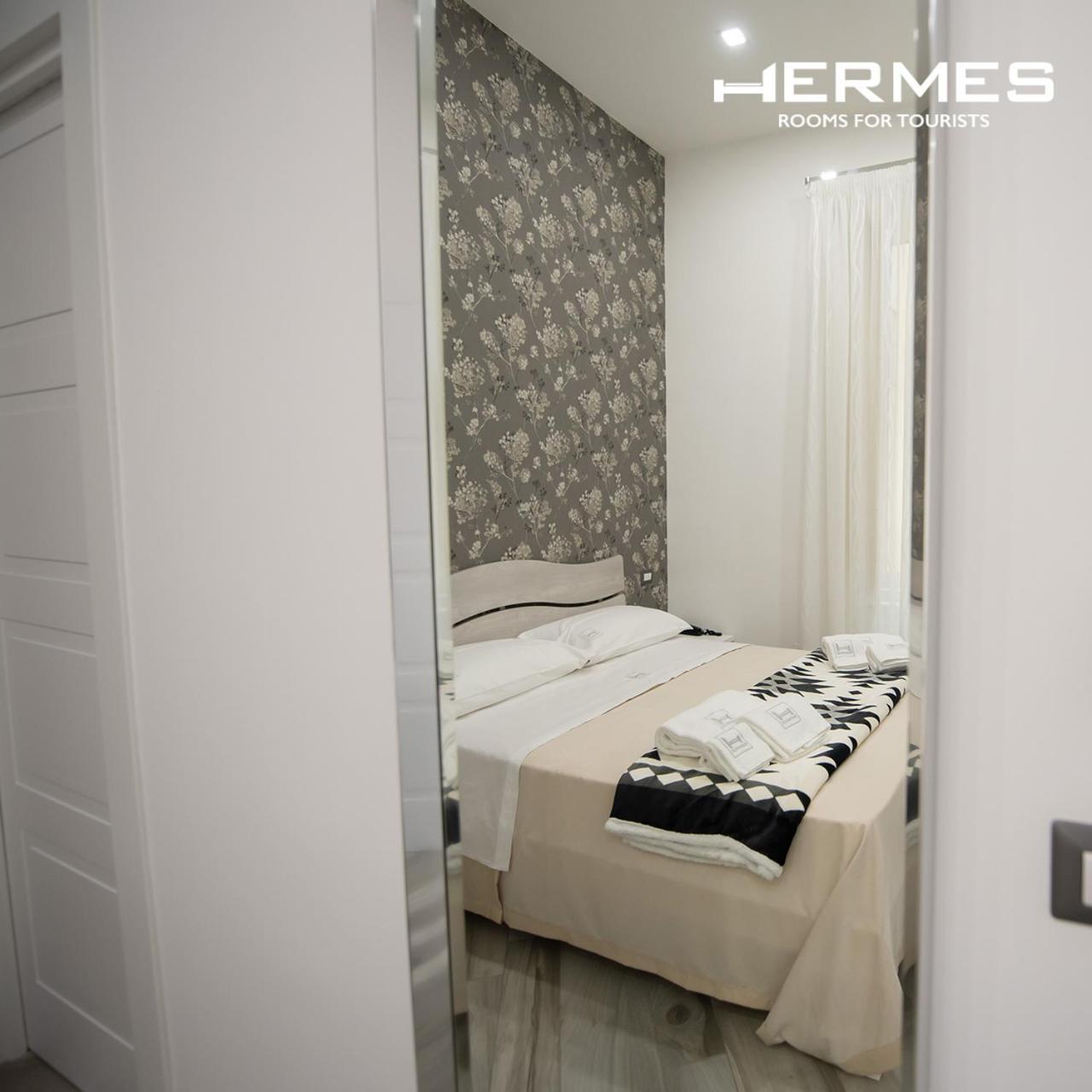 Hermes For Tourists Naples