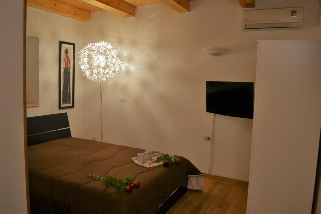 Residenza Principe Di Carafa 2* Naples