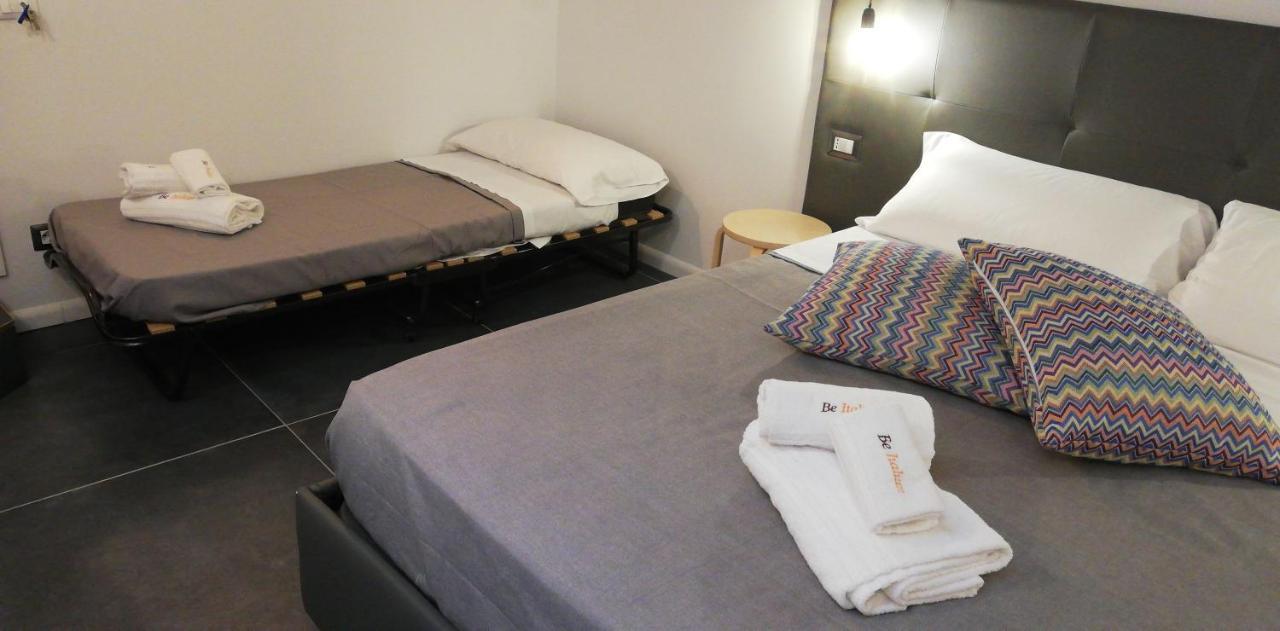 Bed & Breakfast Be Italian Flat Duomo 319 Naples