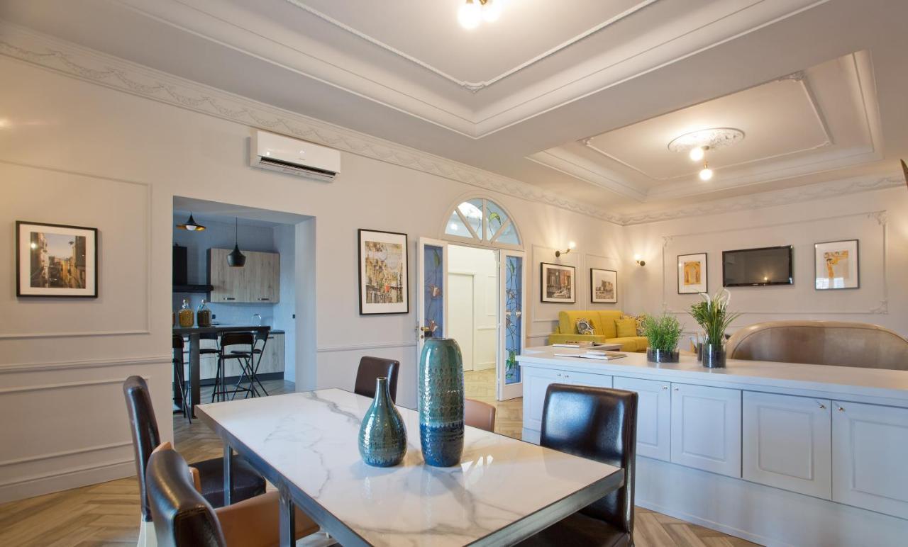 Apartment Eleganza Nel Cuore Di By Wonderful Italy Naples