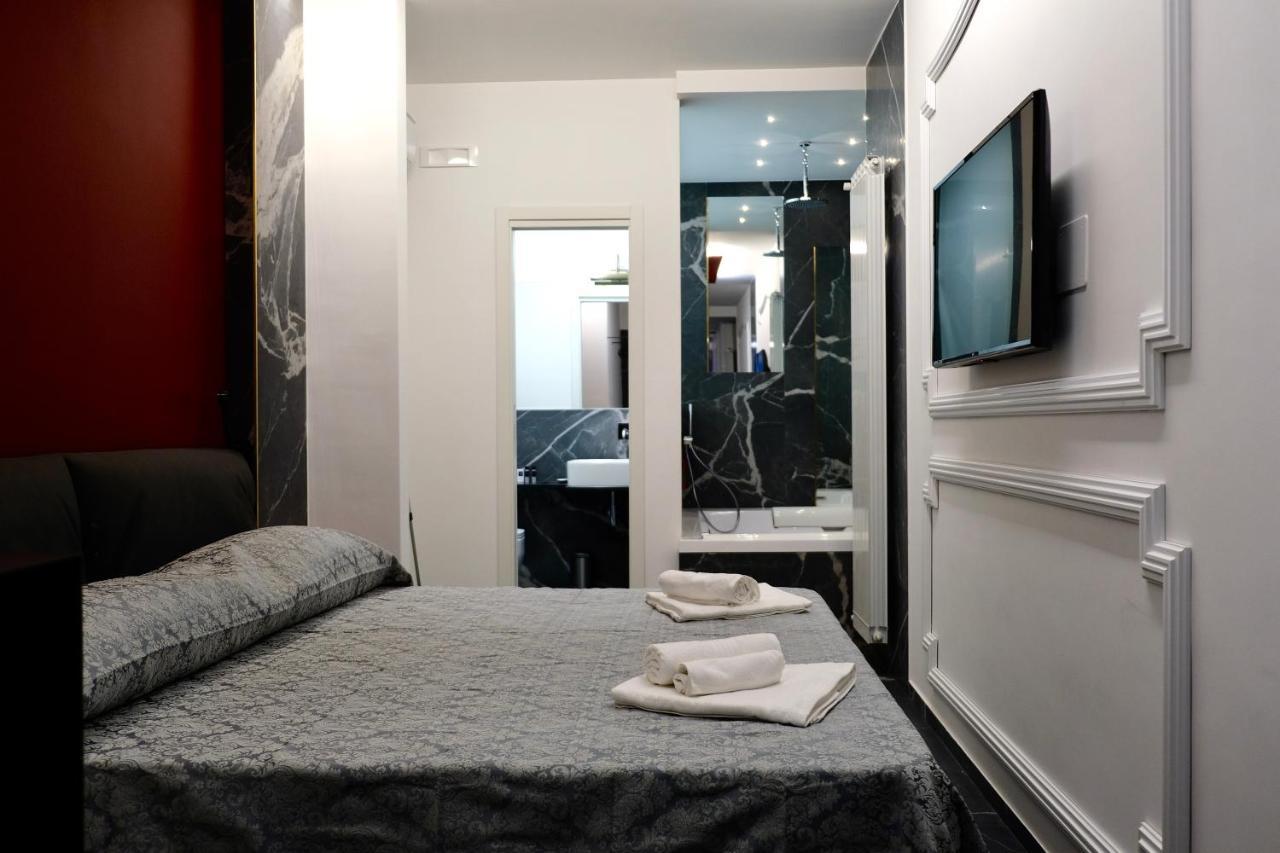The Boutique 2* Naples