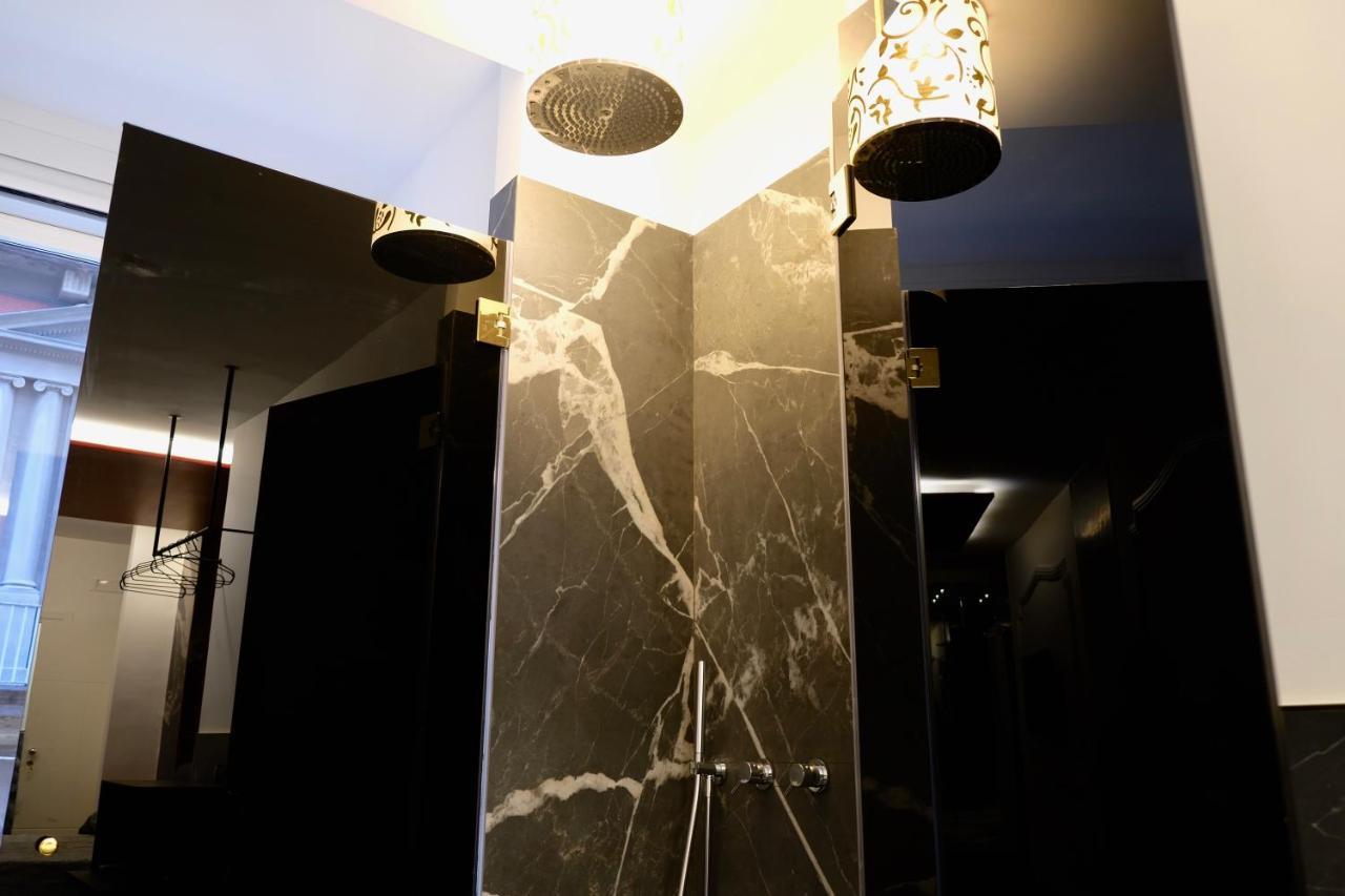 The Boutique 2*