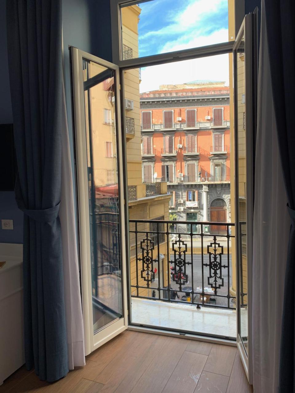 Guest house Cuorenapoletano Naples