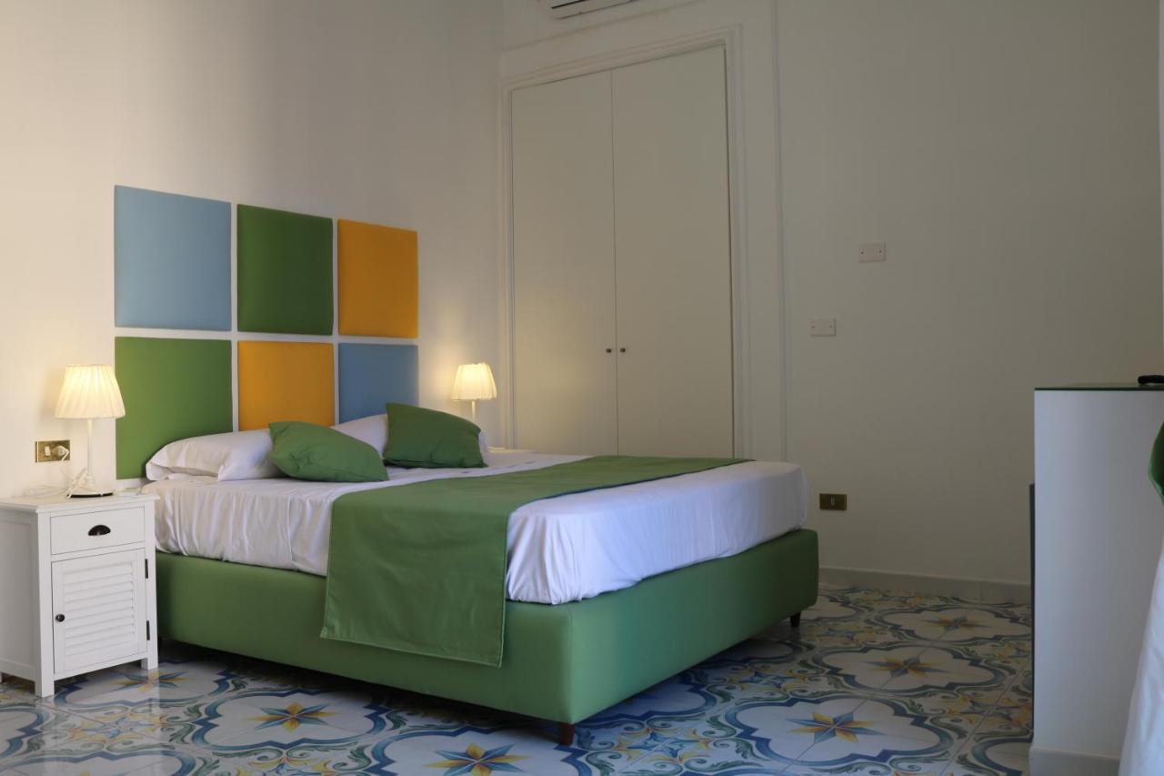 Suitenapolisantalucia Naples