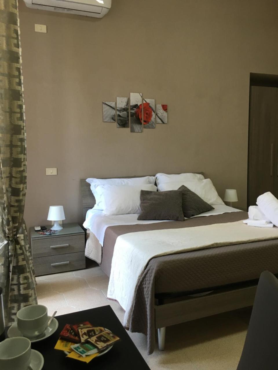 Paradiso Naples