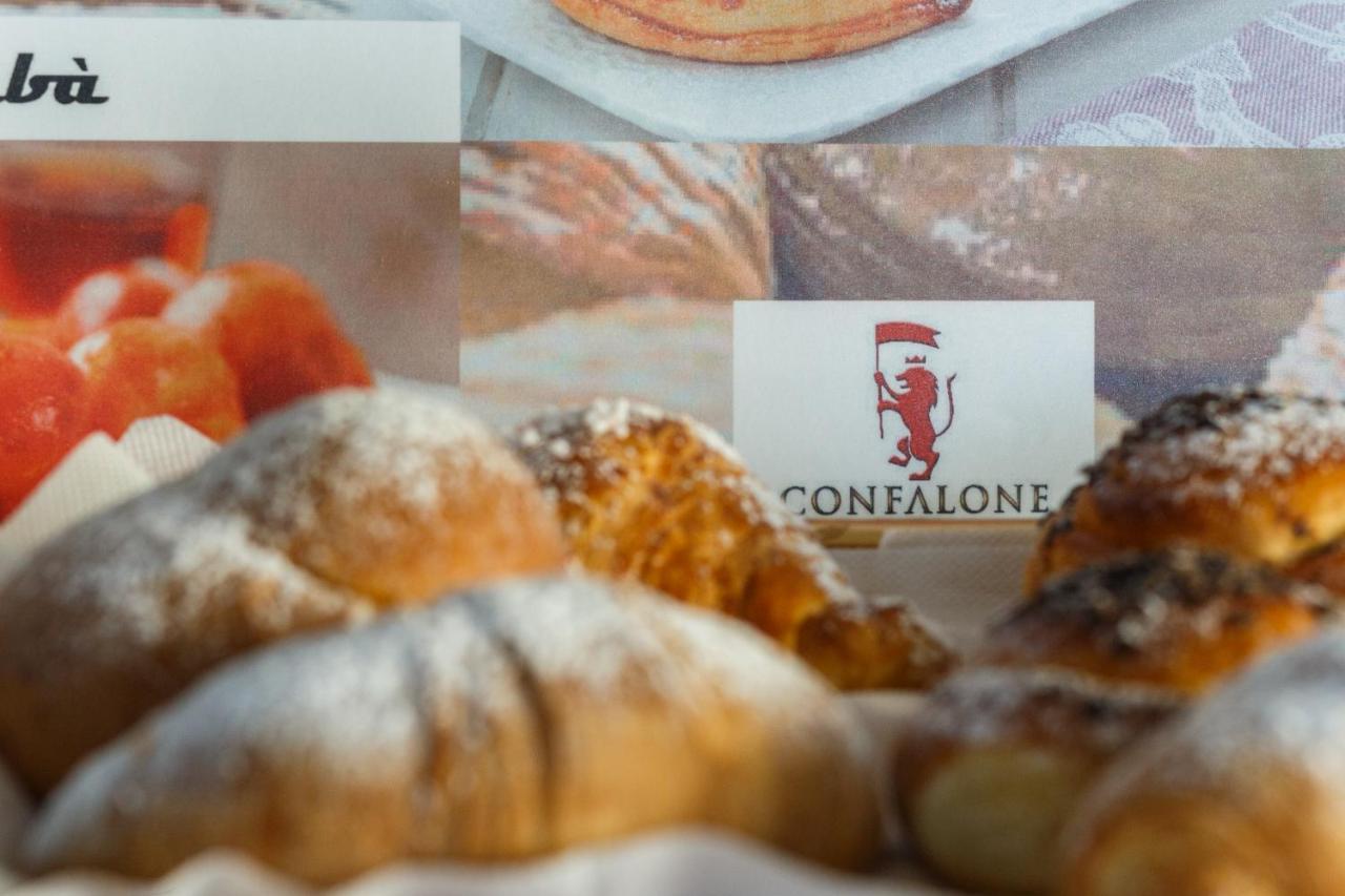 Confalone 2* Naples