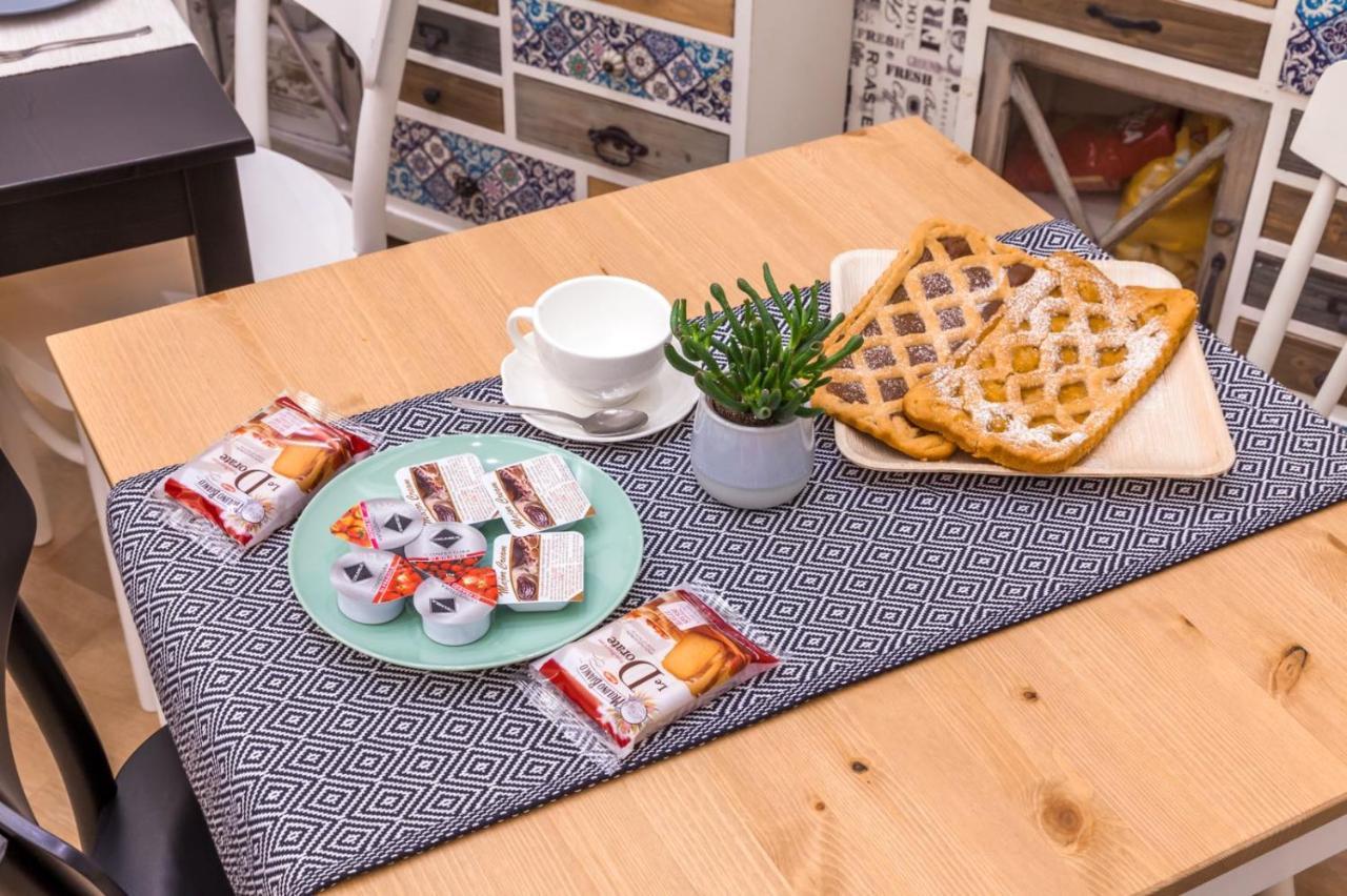 Vico Milano 18 Bed & Breakfast