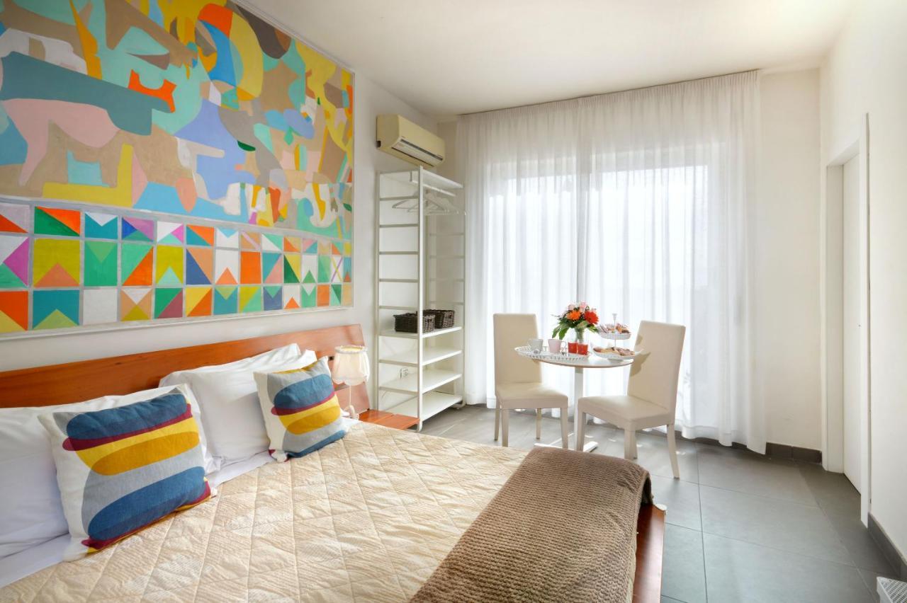 La Dell'arte-de Gasperi Bed & Breakfast Naples
