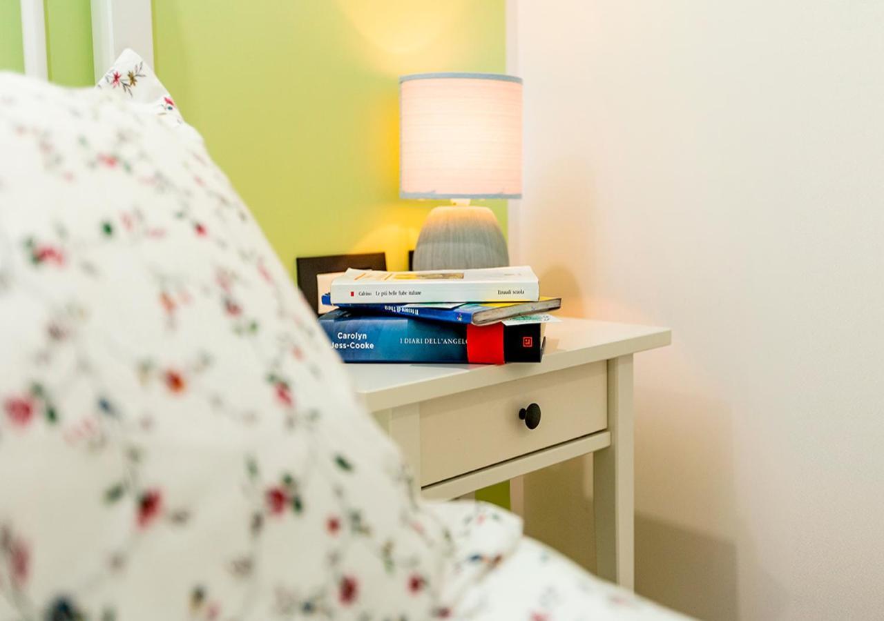 Bed & Breakfast Vico Milano 18 Naples