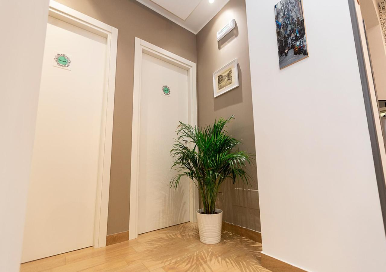 Bed & Breakfast Vico Milano 18 Naples
