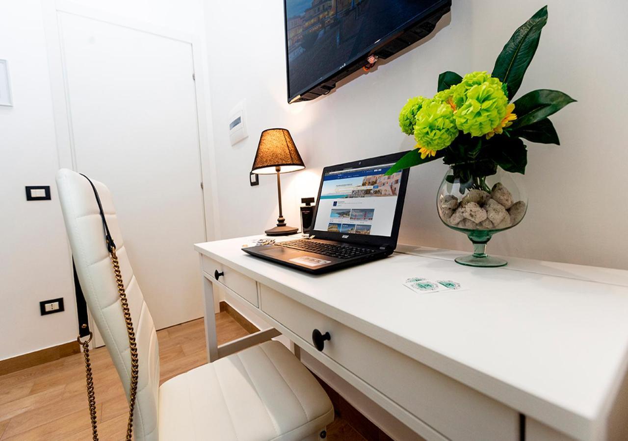 Vico Milano 18 Bed & Breakfast