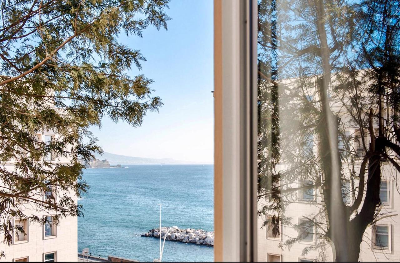 Yourelais Pergolesi * Naples