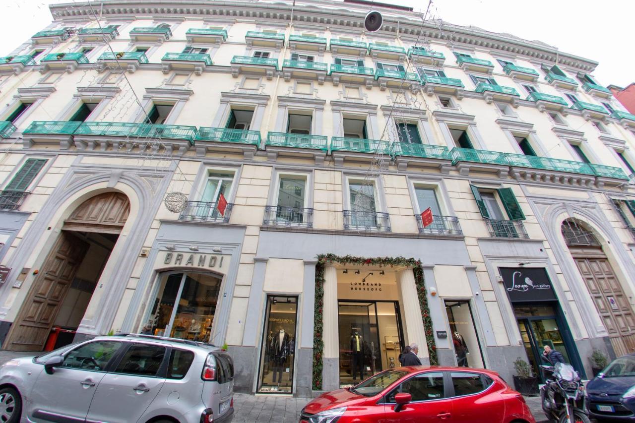 Leone D'autore - Chiaia Guest house