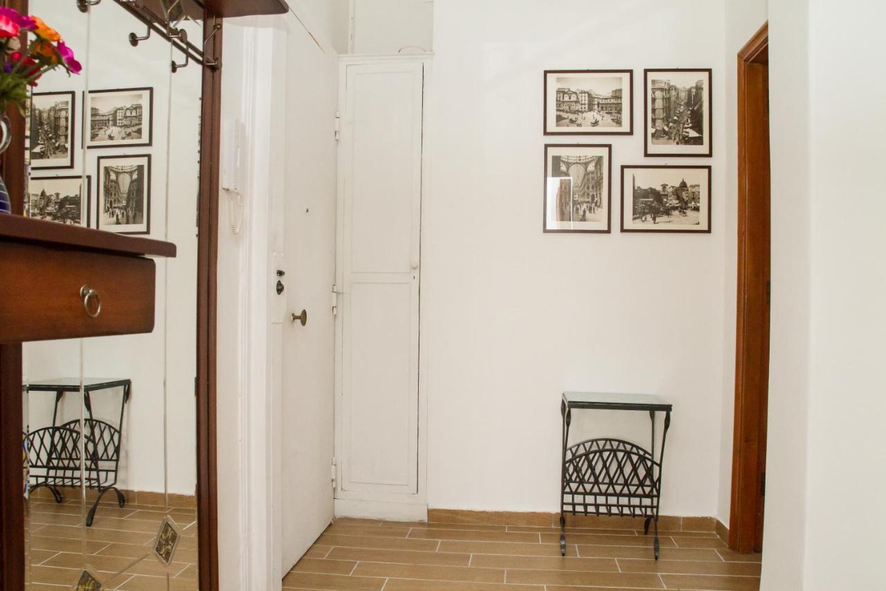 Easy House * Naples