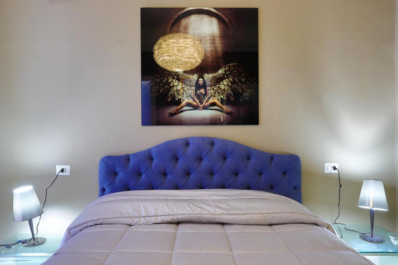 Bed & Breakfast Porto 53 Naples