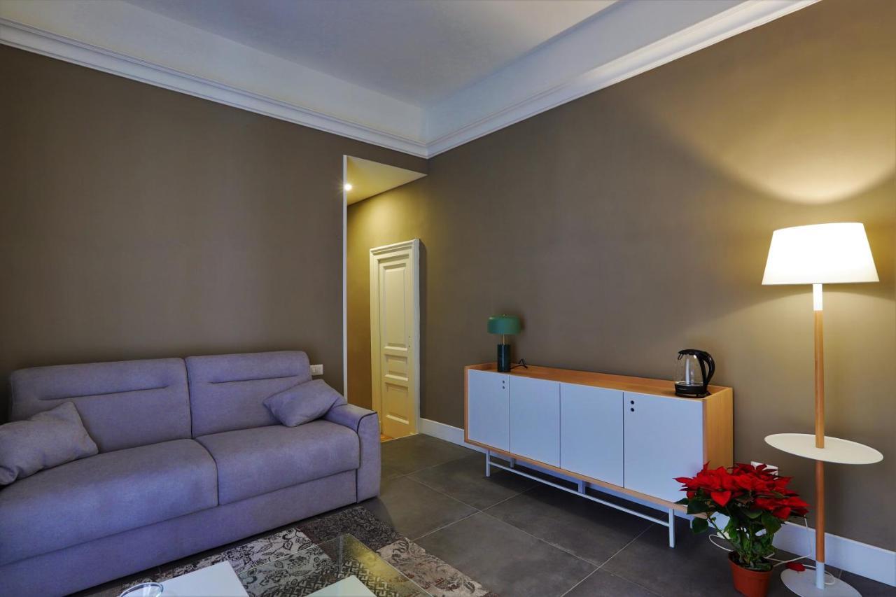 Bed & Breakfast Porto 53 Naples