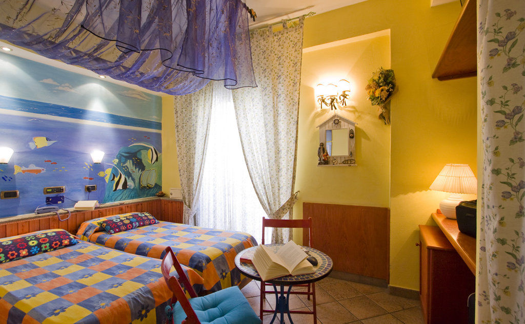 Europeo Naples