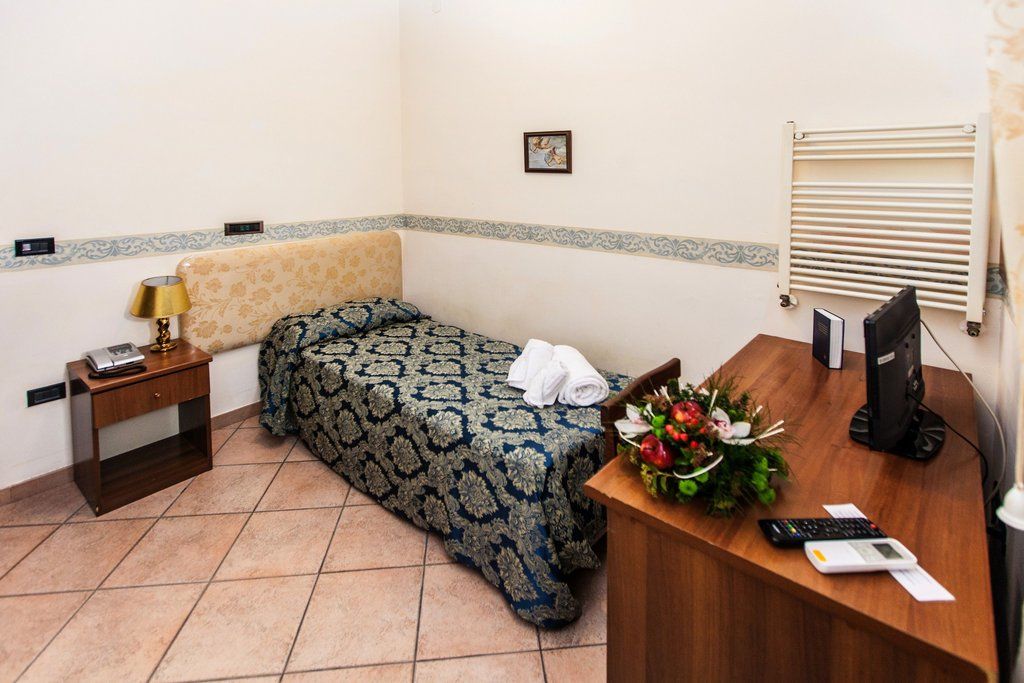 Vergilius Billia 4* Naples