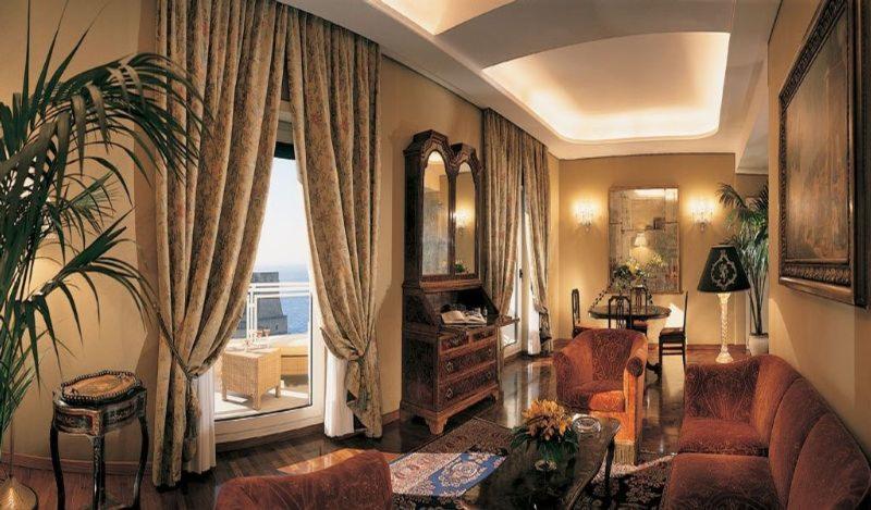 Hotel Grand Vesuvio 5*