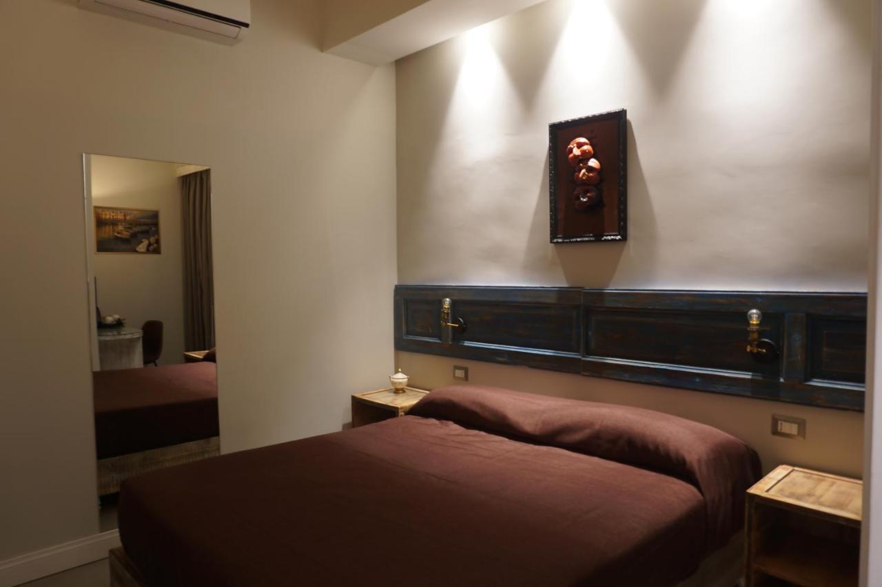 The Brilliant Place 3* Naples