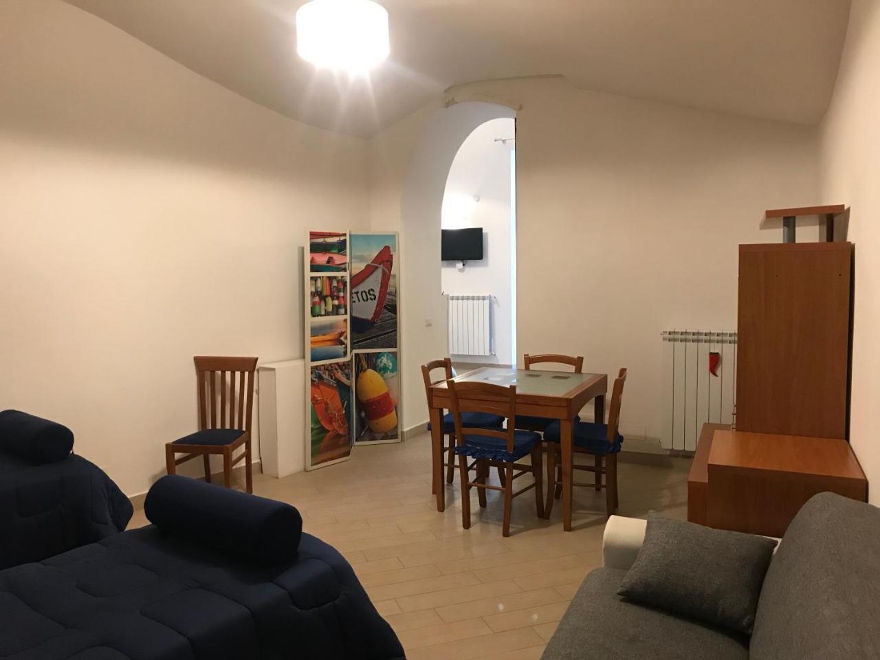 Bed & Breakfast Base Mergellina Naples