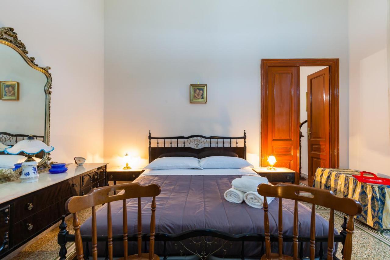 Cairoli - Spacious Close To Central Station Apartment